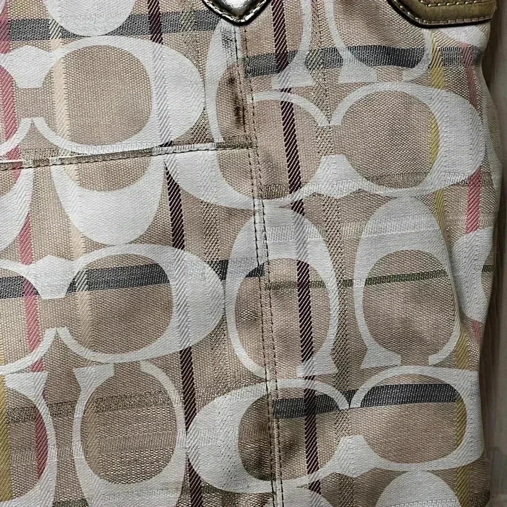 Rare spring colored plaid Coach tote Well Loved But Still Has Life Vintage Bag - Picture 9 of 9
